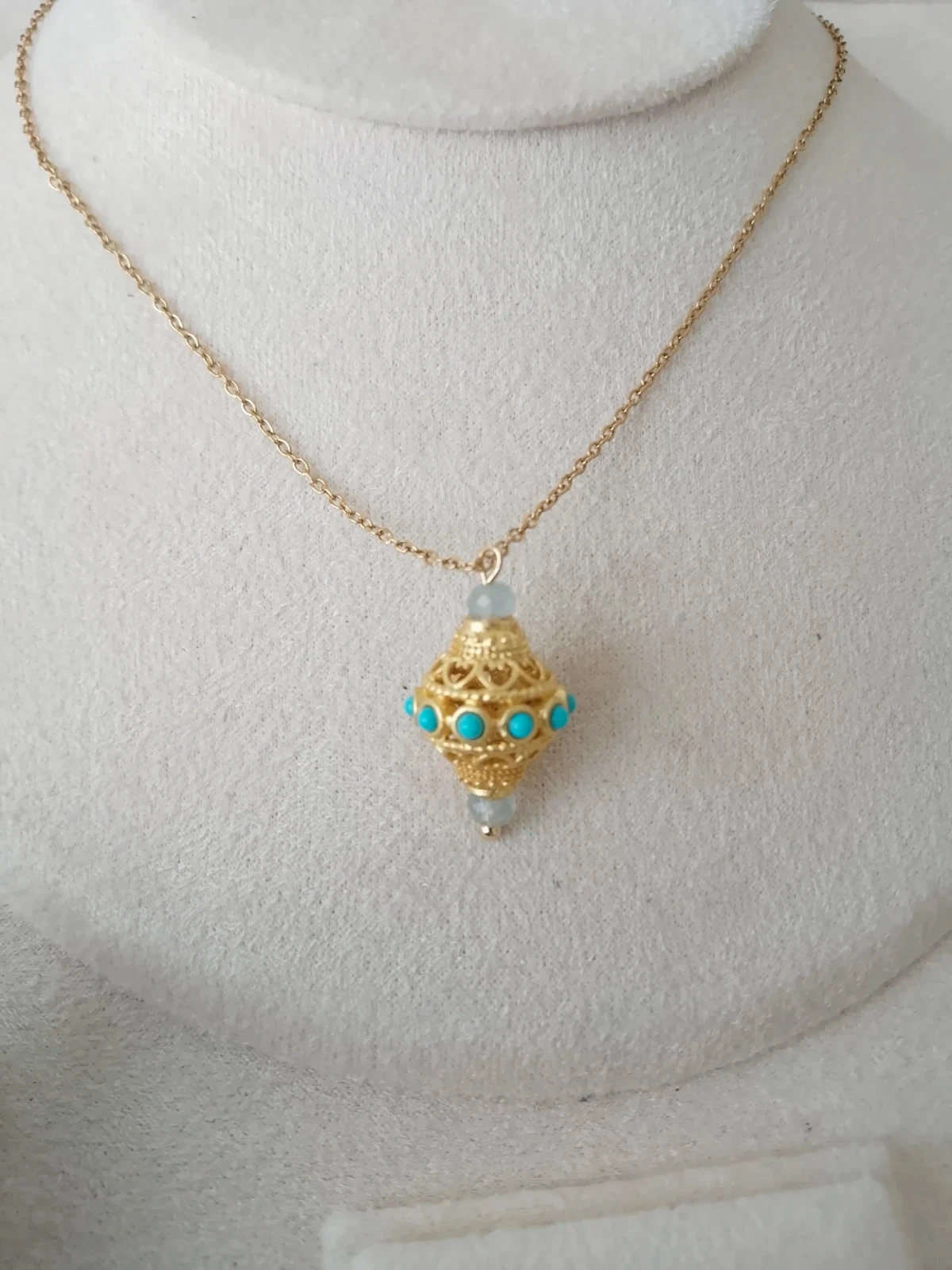 Collier Talisman pierres aigue marine naturelles
